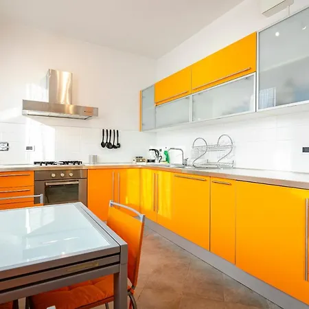Large Studio Flat With Private Car Park 公寓 博洛尼亚
