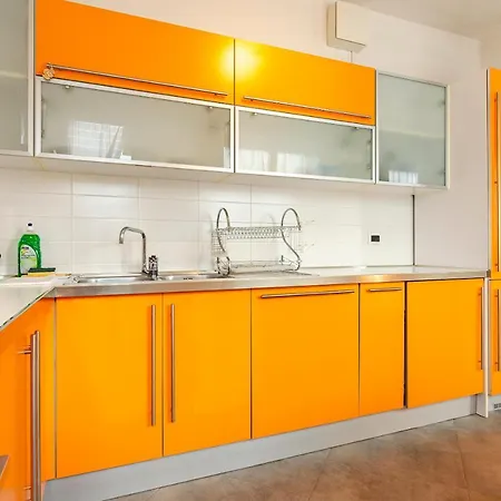 Large Studio Flat With Private Car Park * Bologna